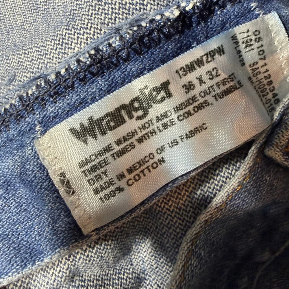 Wrangler 13MWZPW Cowboy Cut Blue Jeans Mens 36x32 Made In Mexico Denim Pants